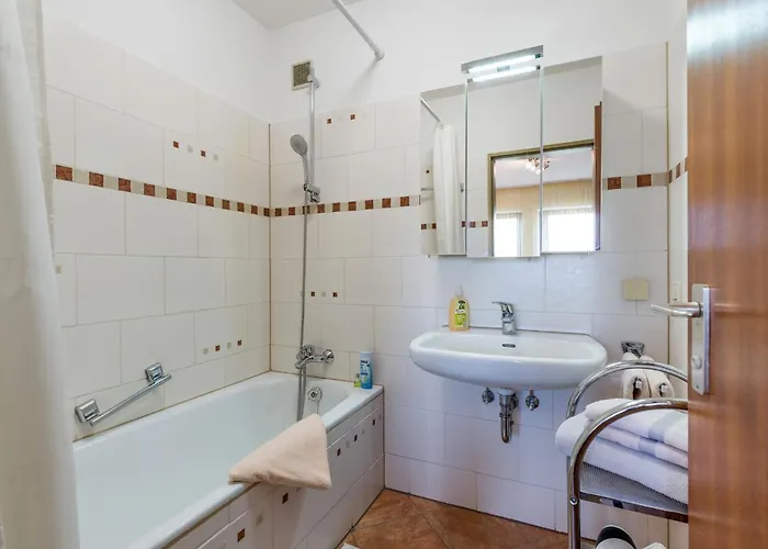 Appartement Ferienwohnanlage Bergschloessl Nr 9 *